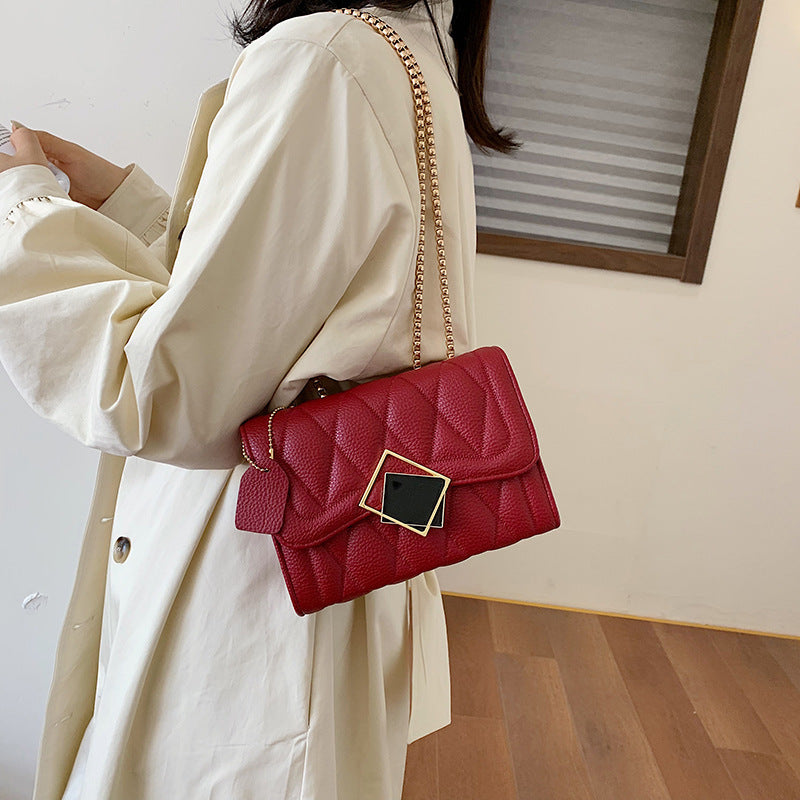 Fashionable Women's Quilted Chain Shoulder Bag